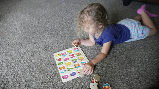 How to Keep Toddlers Entertained Without Screens