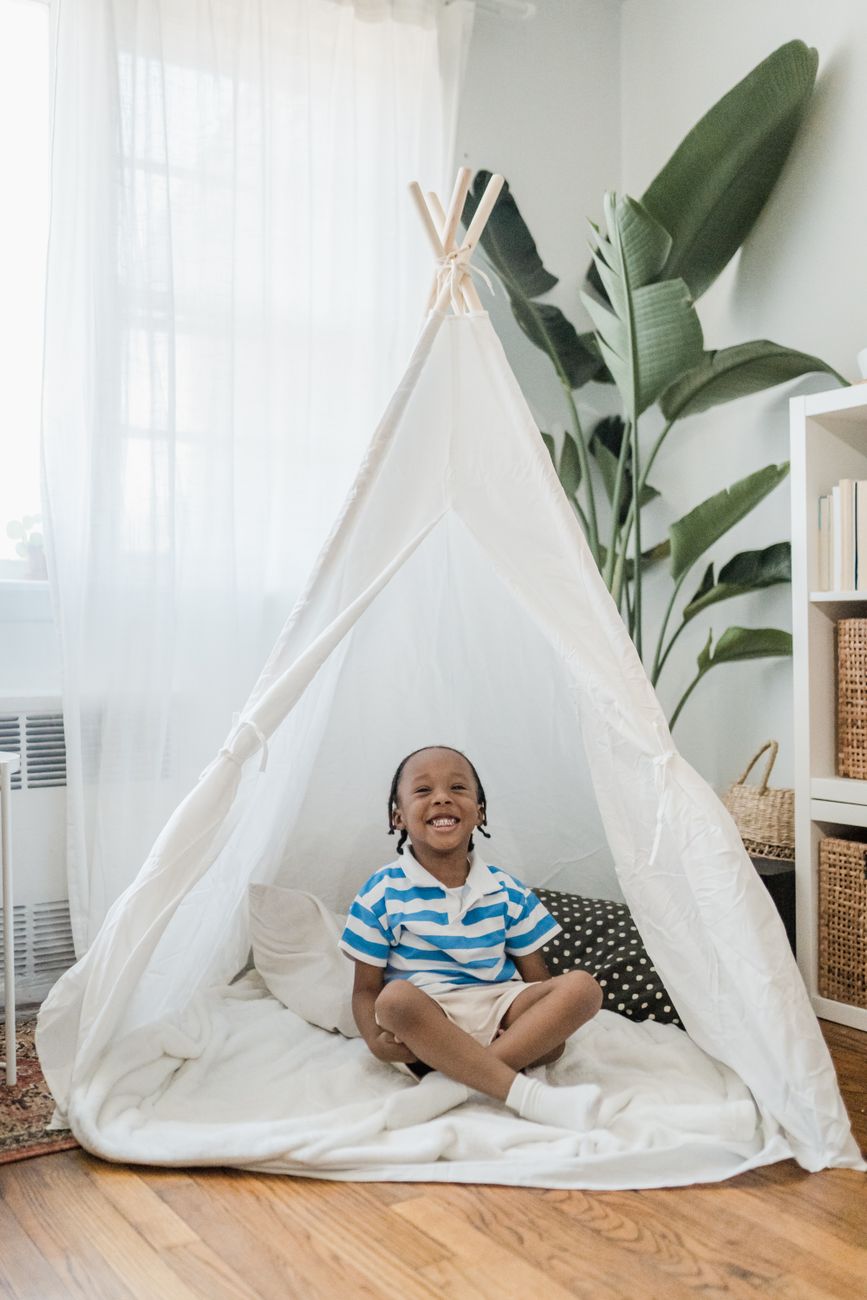 Play Tent and Playhouse Buying Guide: Which Style Fits Your Home?