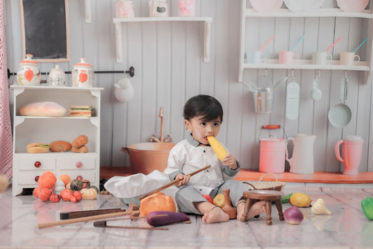 Play Food Set Spotlight: Realistic vs Simple Pretend Kitchen Pieces