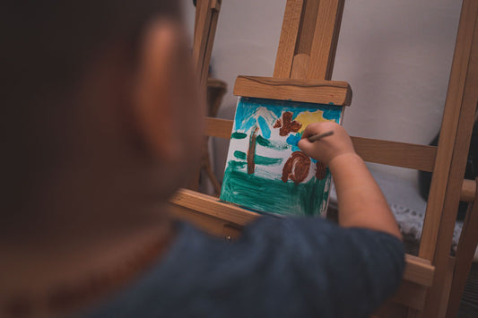 Art Easel Buying Guide: Double-Sided, Chalkboard, and Magnetic Options