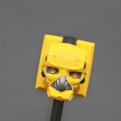 APEX Legends Caustic Heirloom Metal Death Hammer Action Figures Toys Collection Party Supplies Desk