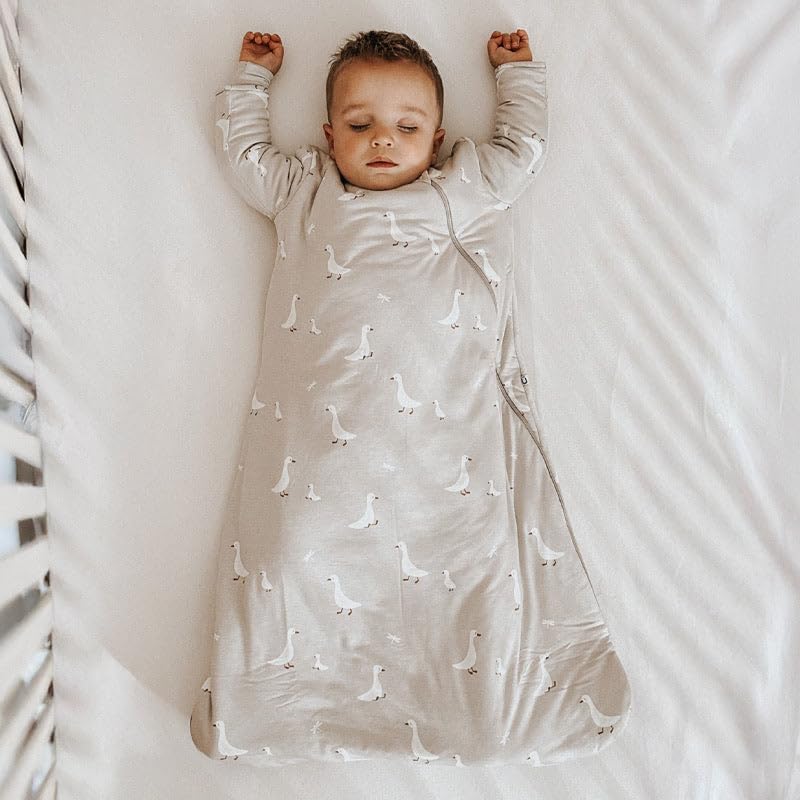 GUNAMUNA Unisex Long-Sleeve Sleep Sack, Wearable Sleep Bag for Babies and Toddlers, Soft Rayon, 1.0
