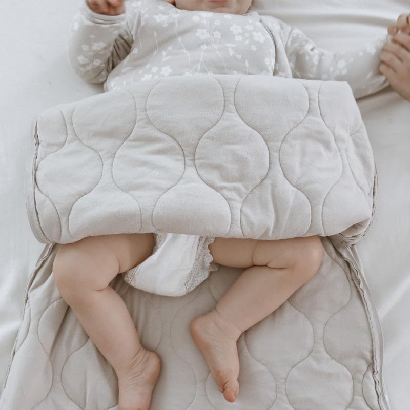 GUNAMUNA Unisex Long-Sleeve Sleep Sack, Wearable Sleep Bag for Babies and Toddlers, Soft Rayon, 1.0