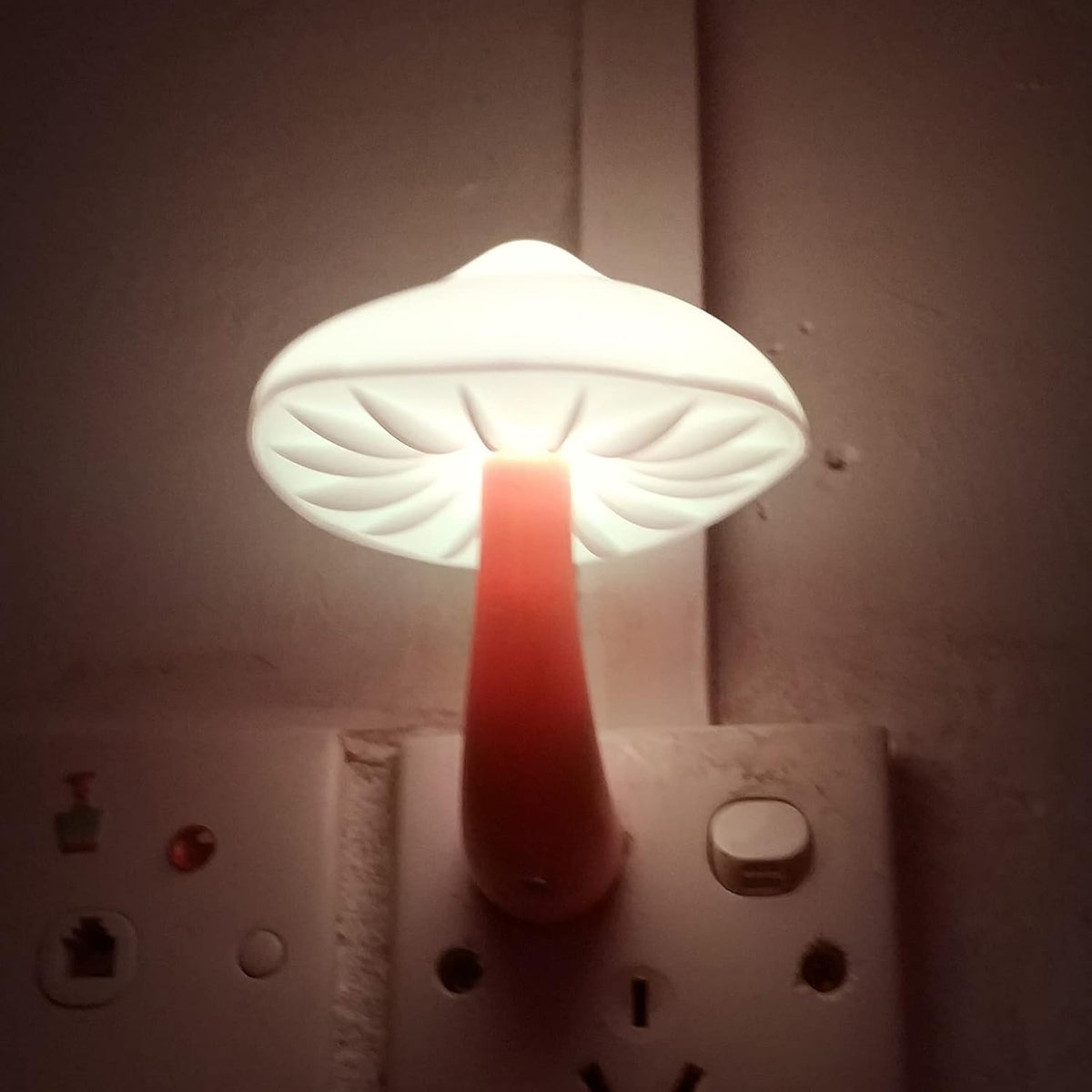 AUSAYE 2 Pack Sensor LED Night Light Plug in NightLight Energy Saving Wall Lamp Mushroom Night