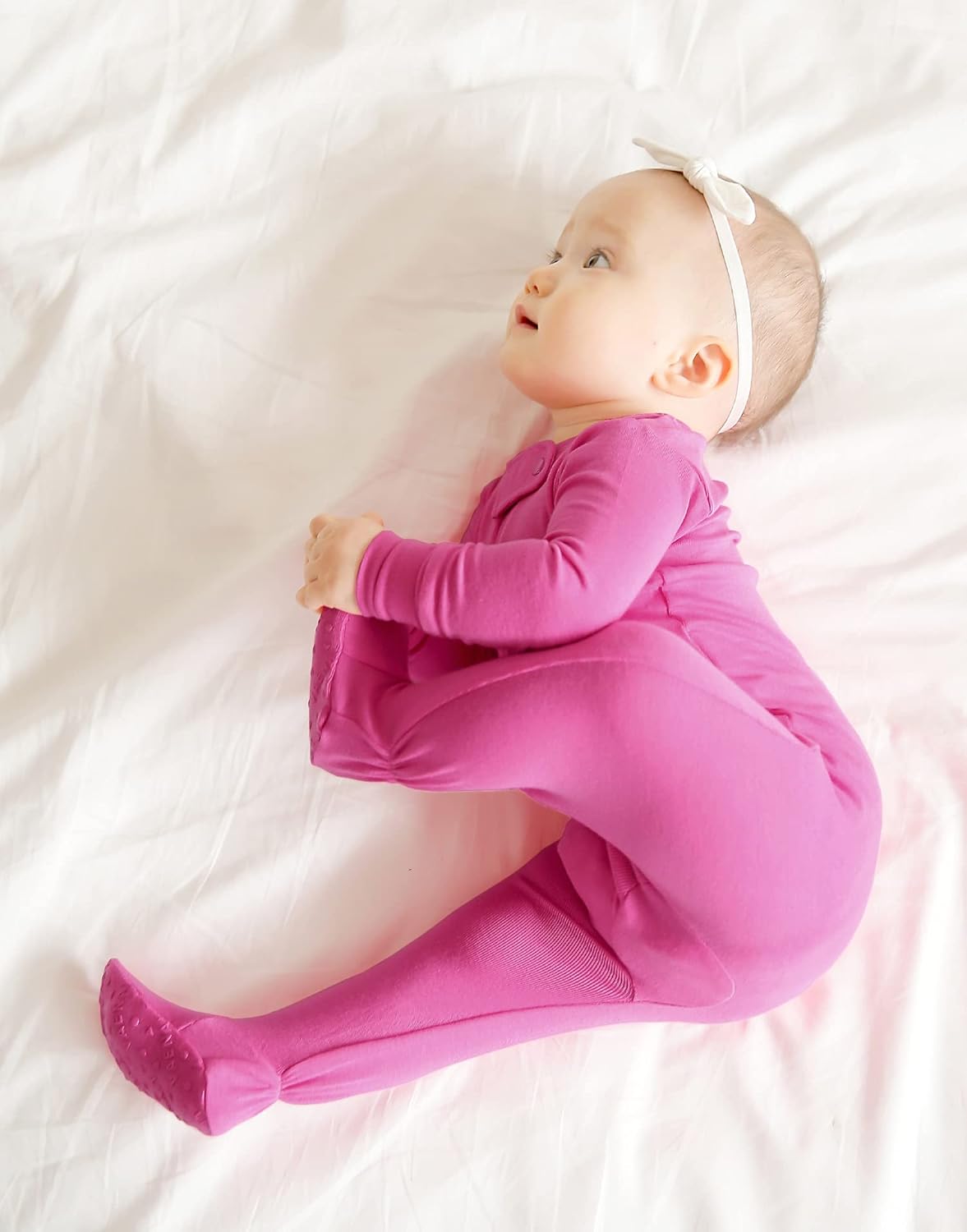 VAENAIT BABY Infant Toddler Boys Girls Footed One-Piece Sleep and Play Premium Modal Pajamas 1-2