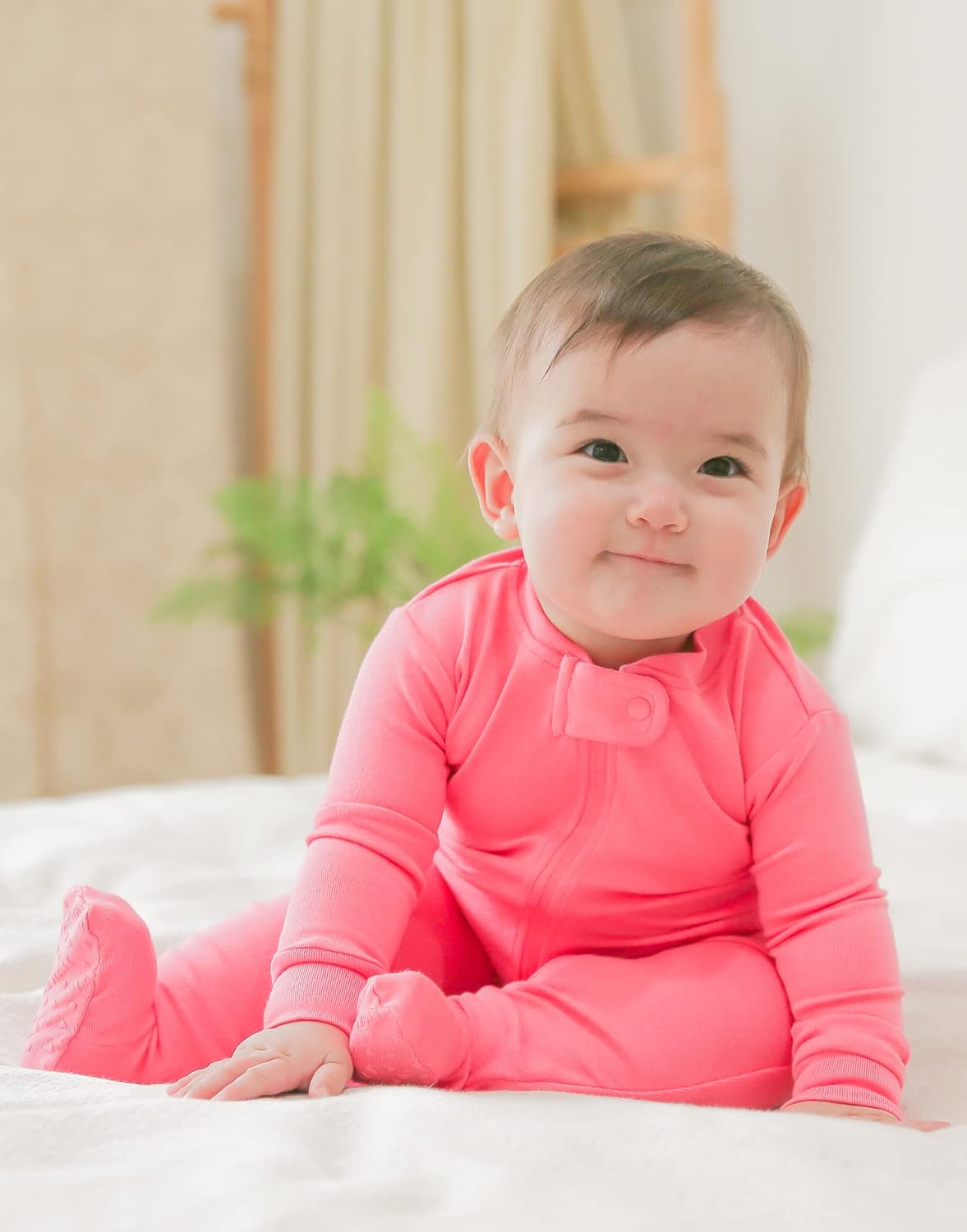 VAENAIT BABY Infant Toddler Boys Girls Footed One-Piece Sleep and Play Premium Modal Pajamas 1-2