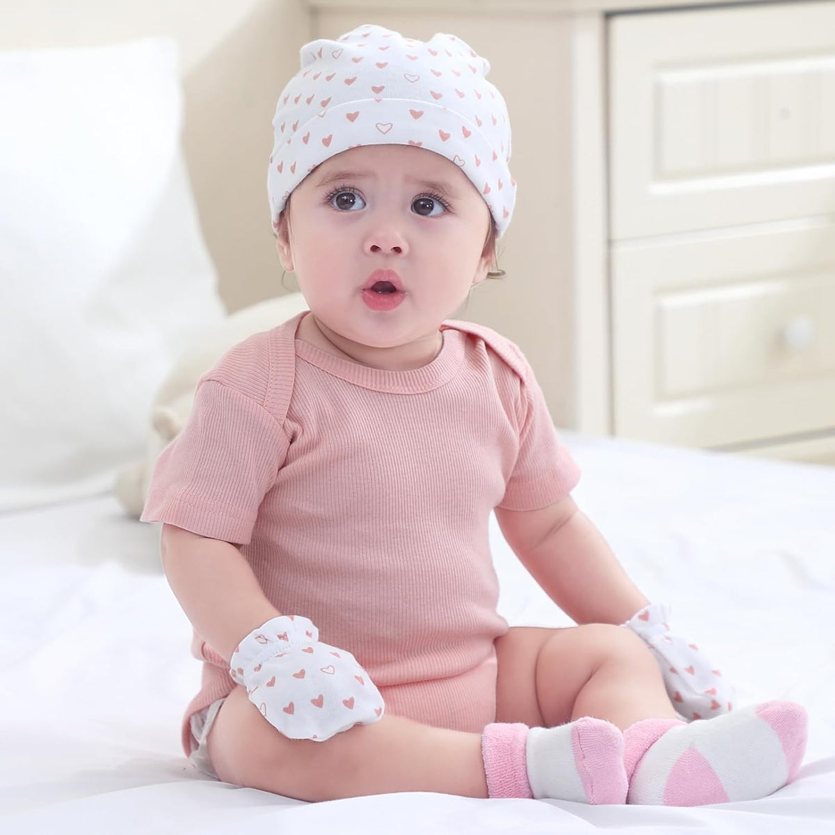 Baby Hats Mittens and Socks Set Cotton Newborn Hat Beanie Soft Infant Girls Boys Caps Gloves 0-6