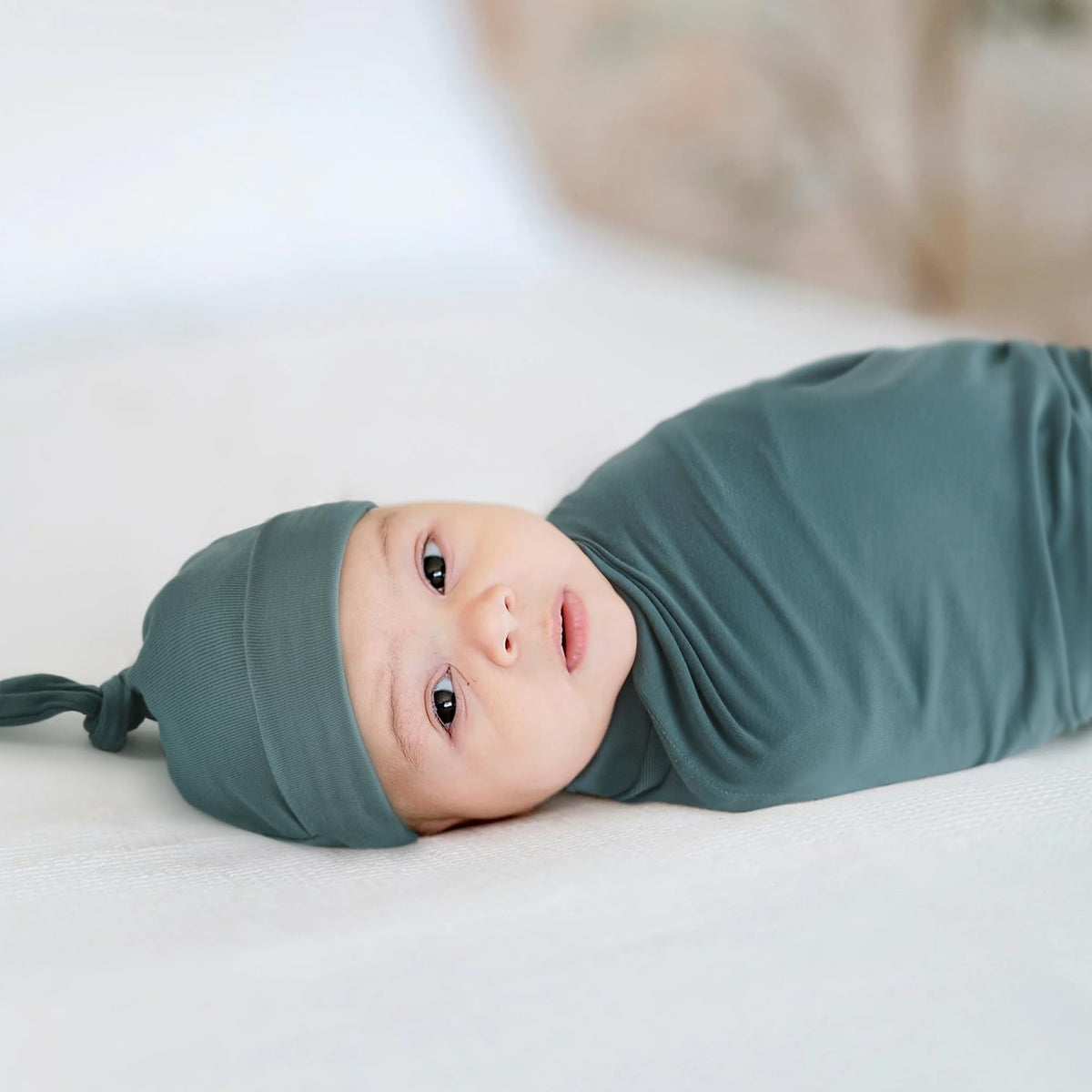 GRSSDER Newborn Swaddle Blanket, Ultra Soft Jersey Receiving Blanket with Matching Headband and