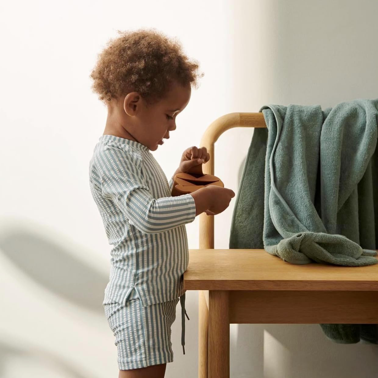 Boys One Piece Swimsuit Whale Dolphin Bathing Suit Zipper Rash Guard Kid Short Sleeve Swimwear