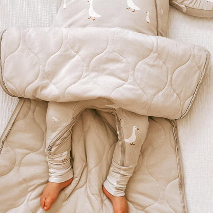 GUNAMUNA Unisex Long-Sleeve Sleep Sack, Wearable Sleep Bag for Babies and Toddlers, Soft Rayon, 1.0