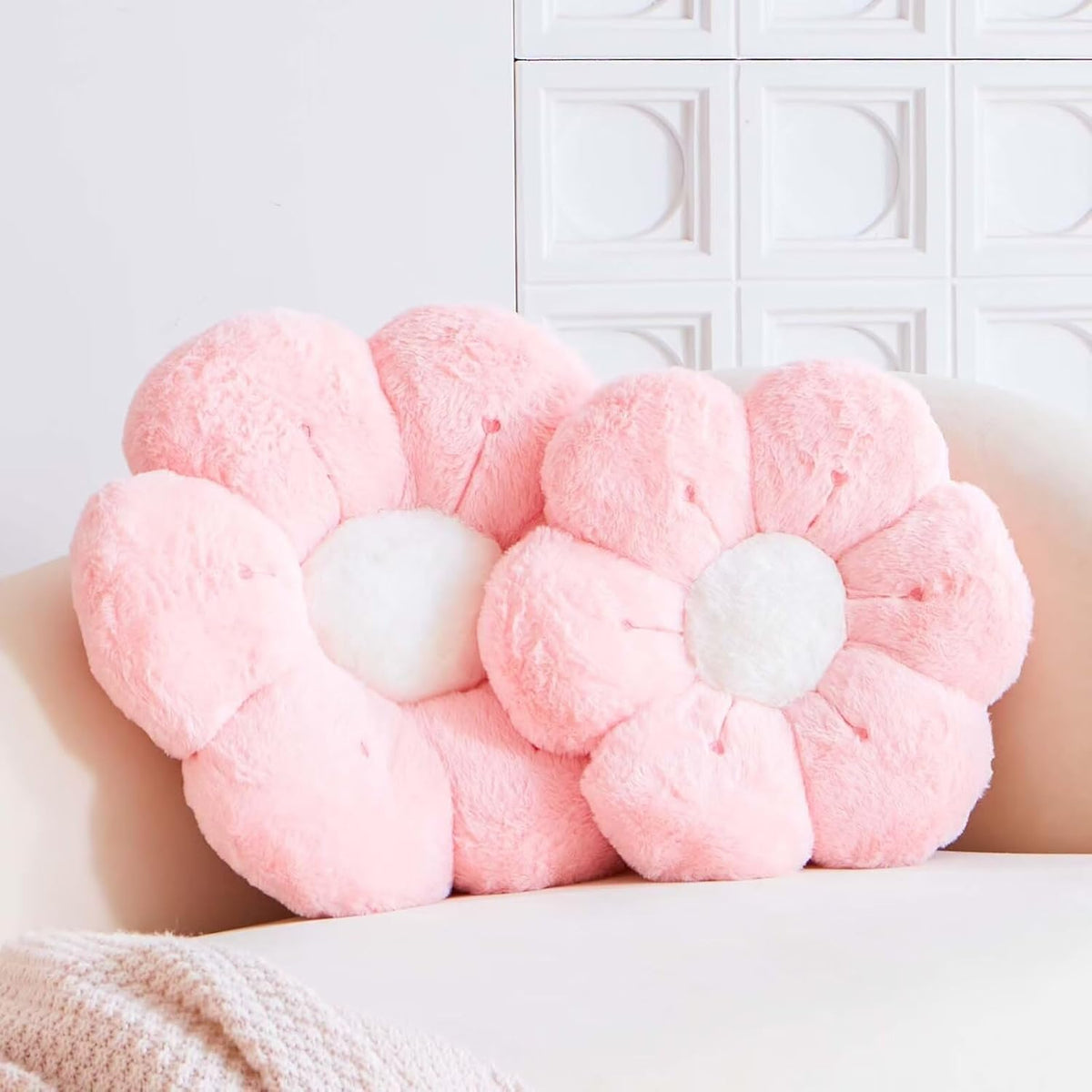 Flower Pillow, Cute Flower Shaped Decorative Pillow, Soft Rabbit Fur Daisy Pillow Home Decor Floor