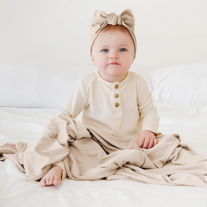 GRSSDER Newborn Blanket, Ultra Soft Jersey Receiving Blanket with Matching Headband and Beanie Set