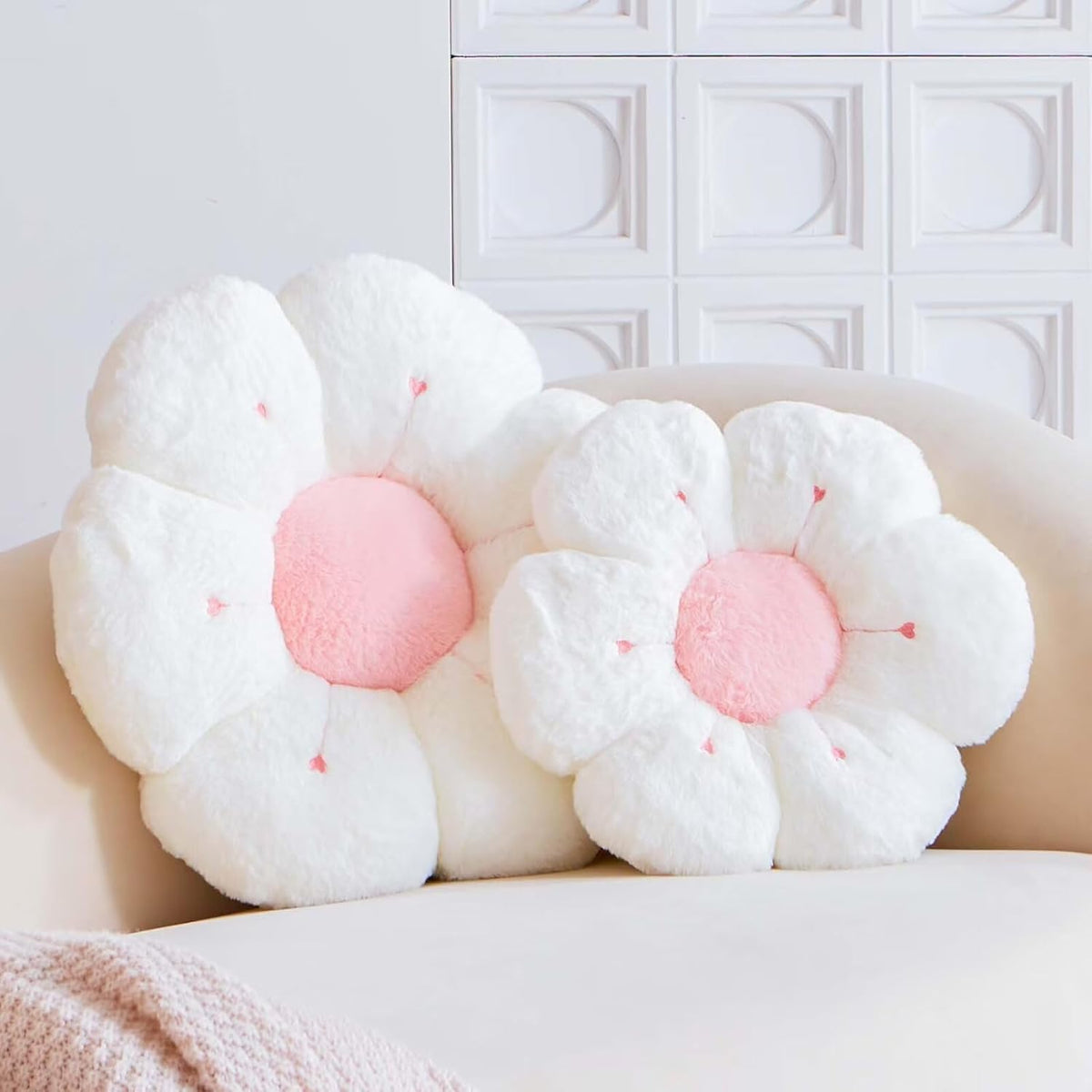 Flower Pillow, Cute Flower Shaped Decorative Pillow, Soft Rabbit Fur Daisy Pillow Home Decor Floor