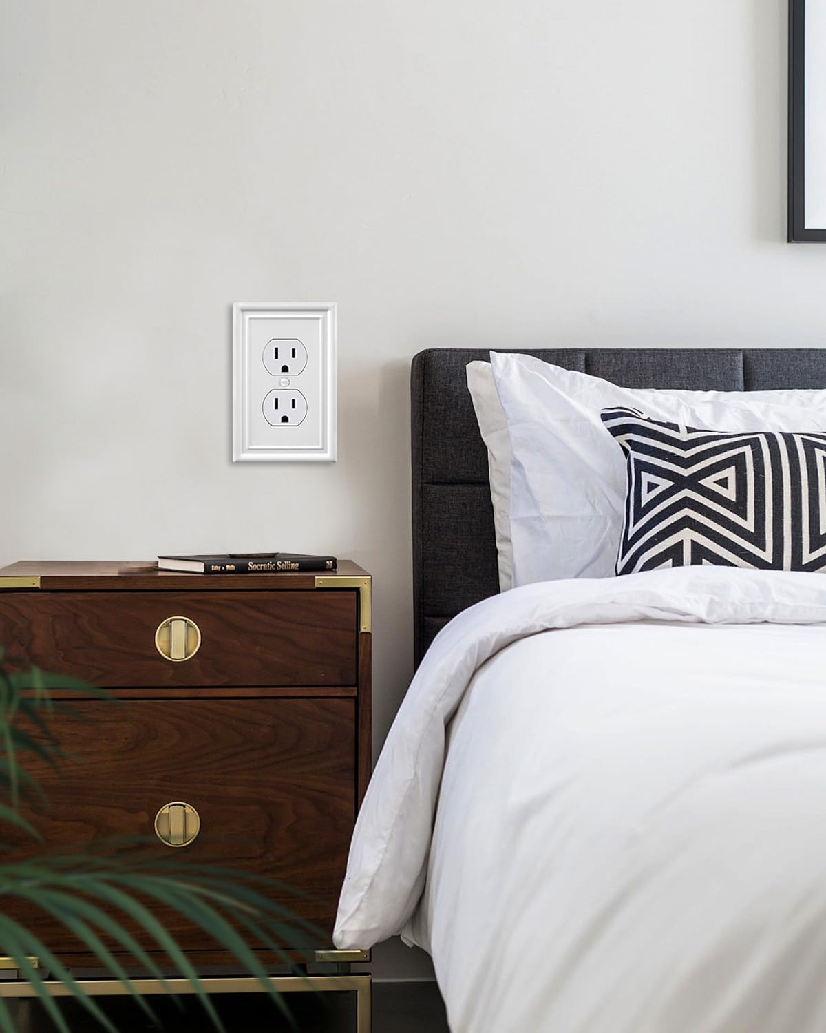 4-Pack Duplex Outlet Covers, Off White Electrical Outlet Cover Plate, Metal Wall Plate for