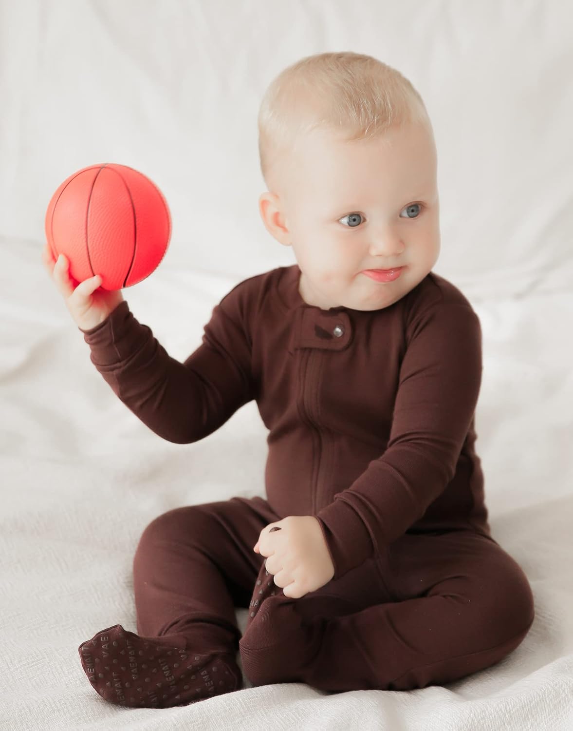 VAENAIT BABY Infant Toddler Boys Girls Footed One-Piece Sleep and Play Premium Modal Pajamas 1-2