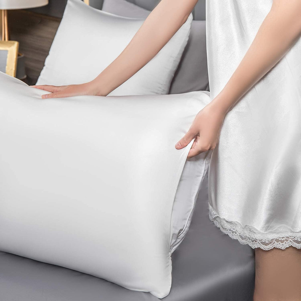 Mulberry Silk Pillowcase for Hair and Skin,Cooling Silk Pillow Case with Hidden Zipper,Allergen