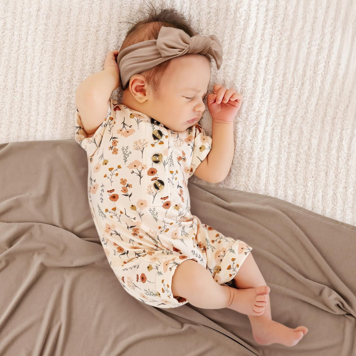 GRSSDER Newborn Swaddle Blanket, Ultra Soft Jersey Receiving Blanket with Matching Headband and