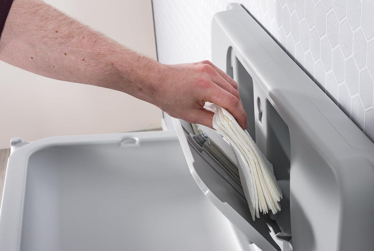 Foundations 2-Ply Disposable Non-Waterproof Baby Changing Station Liner Refills for Commercial