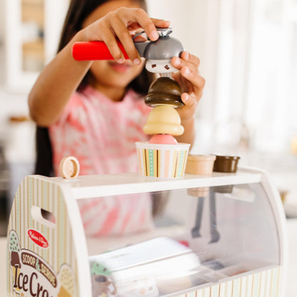 Melissa & Doug Wooden Scoop & Serve Ice Cream Counter, Pretend Play Store, 28 Toy Food & Play