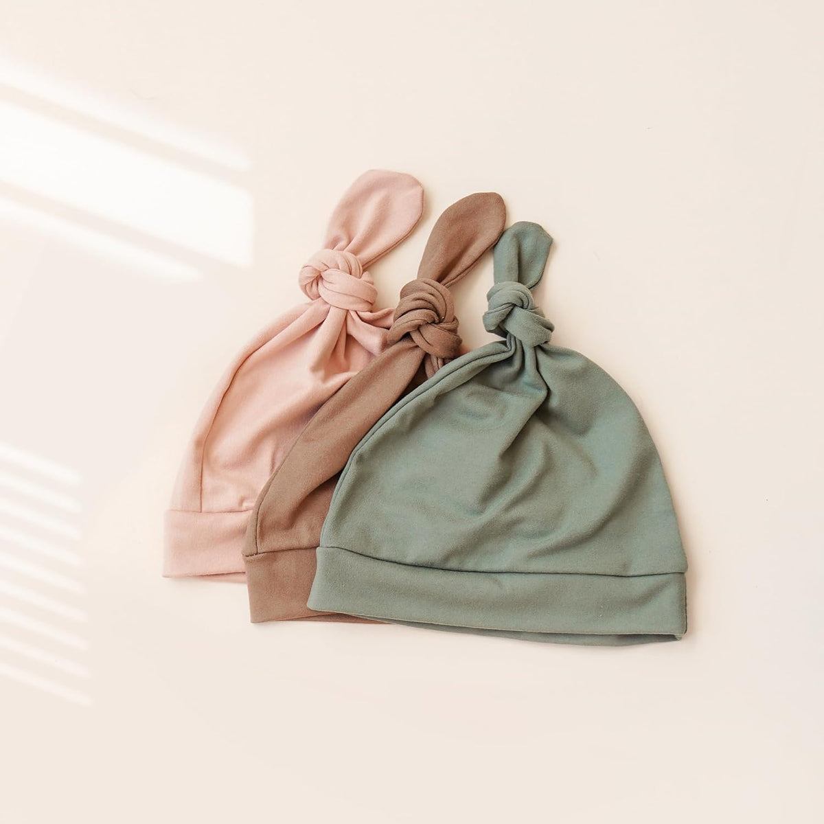 Konssy Baby Girl Newborn Receiving Blanket with Matching Headband and Beanie Set Baby Swaddle