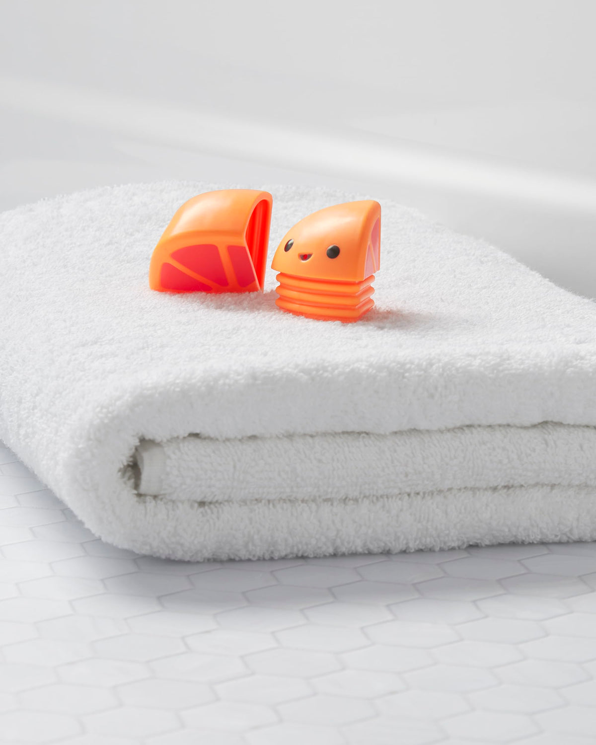Skip Hop Baby Bath Toy Tub-to-Table Café Swirl & Splash Lemonade Set Bathtub Sensory Development