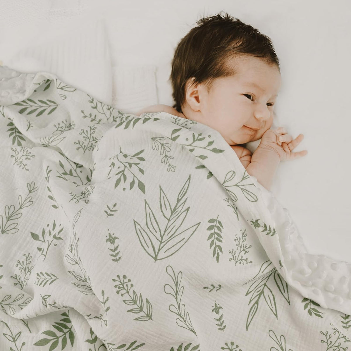 GLLQUEN BABY Blankets for Unisex Boys Girls, Muslin Cotton Front Soft and Breathable, and Dotted