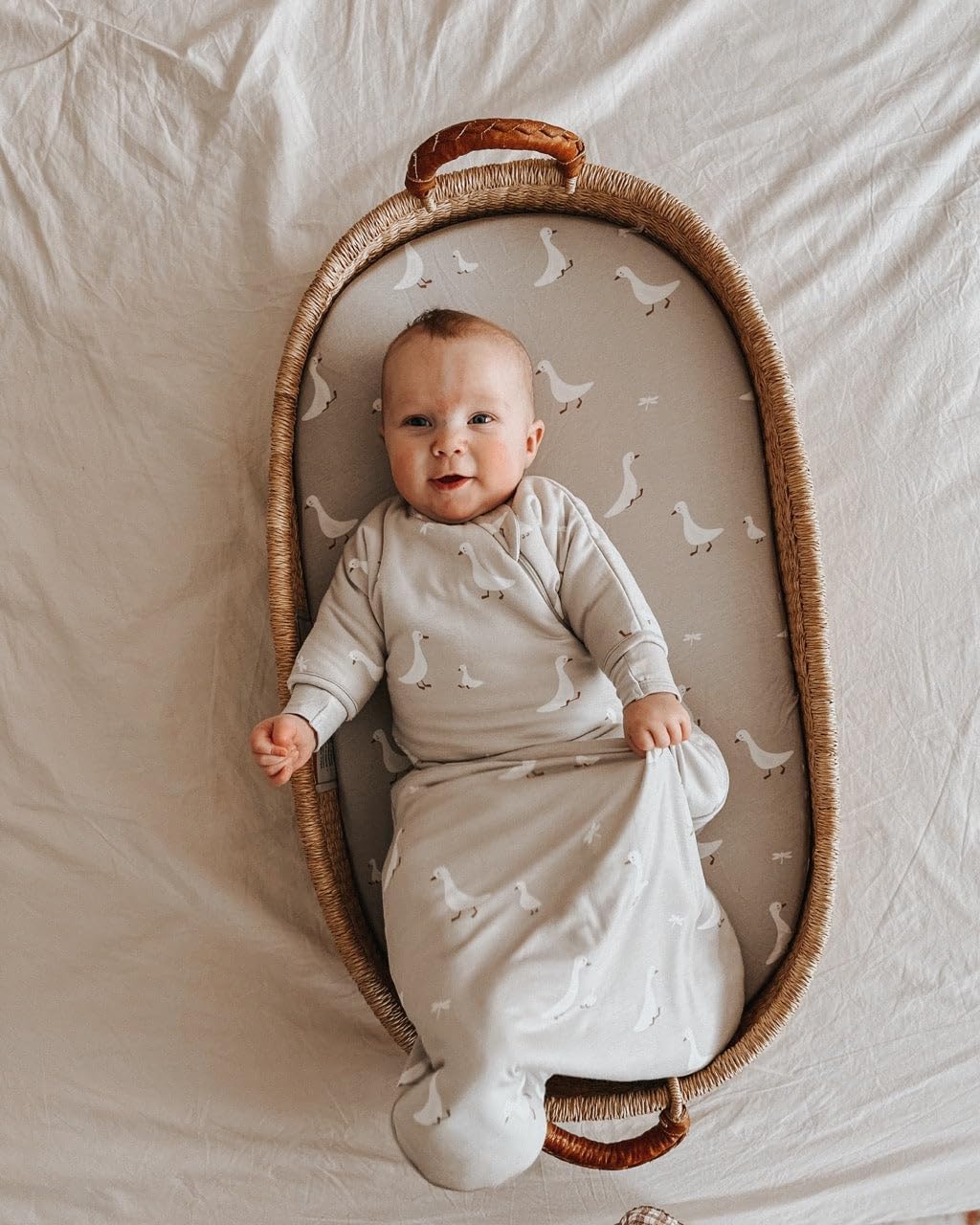 GUNAMUNA Long-Sleeve Transitional Swaddle Sleep Bag 1.0 TOG – Soothes Infants 3-6 Months, Easy