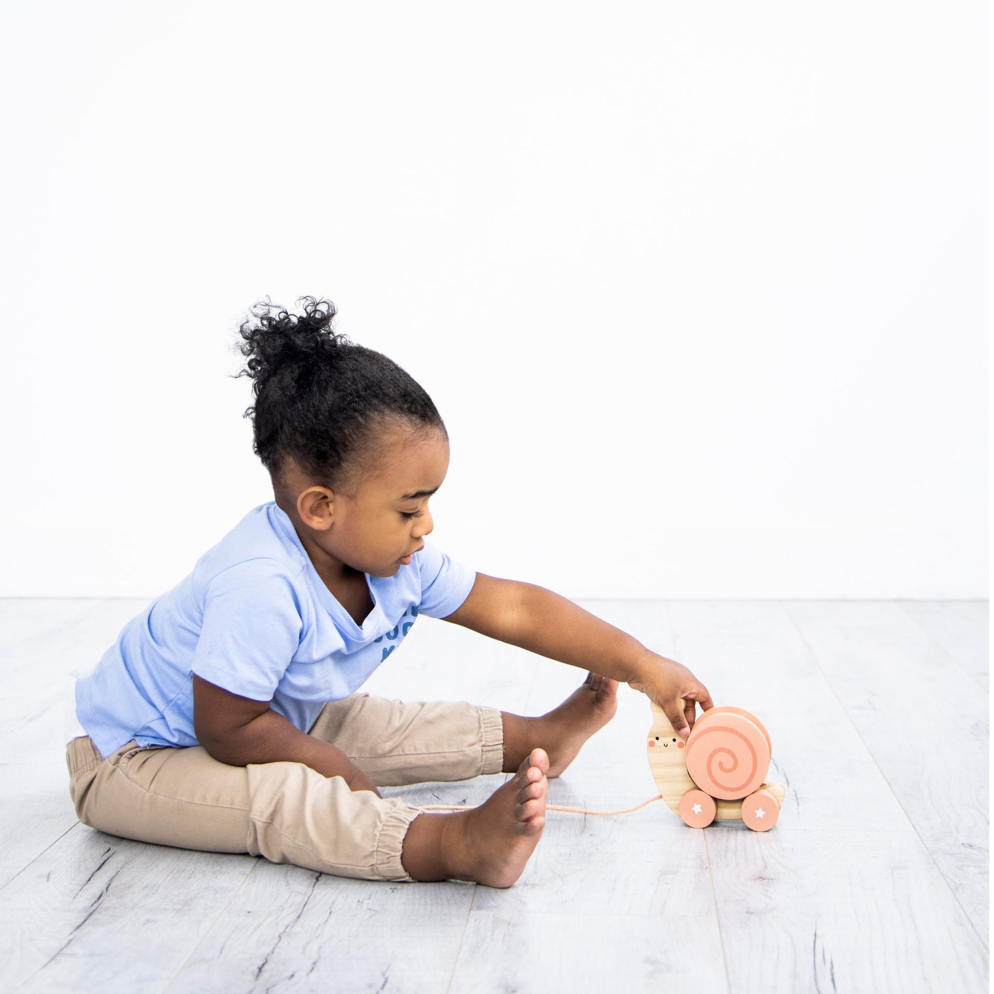 Pearhead Montessori Snail Pull Toy, Wooden Toddler Walking Toy