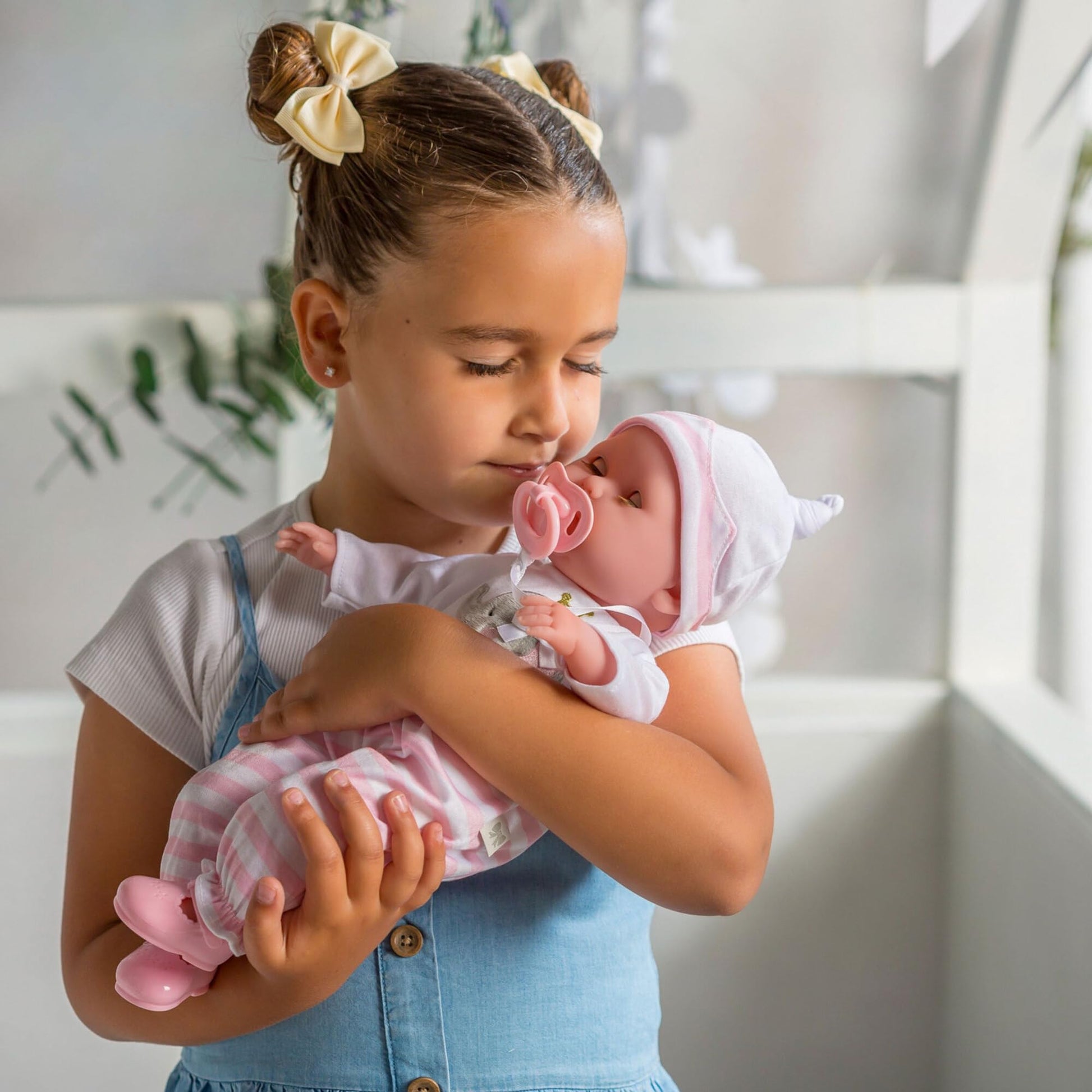 15" Realistic Soft Body Baby Doll with Open/Close Eyes | JC Toys - Berenguer Boutique | 10 Piece