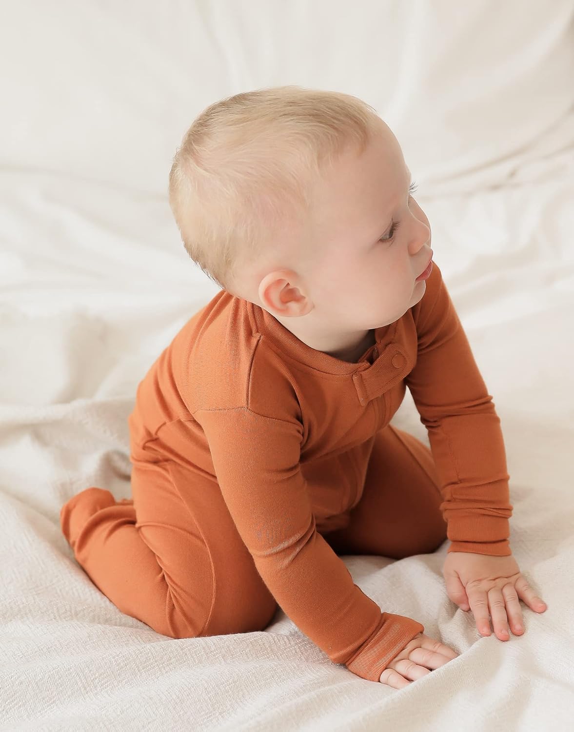 VAENAIT BABY Infant Toddler Boys Girls Footed One-Piece Sleep and Play Premium Modal Pajamas 1-2