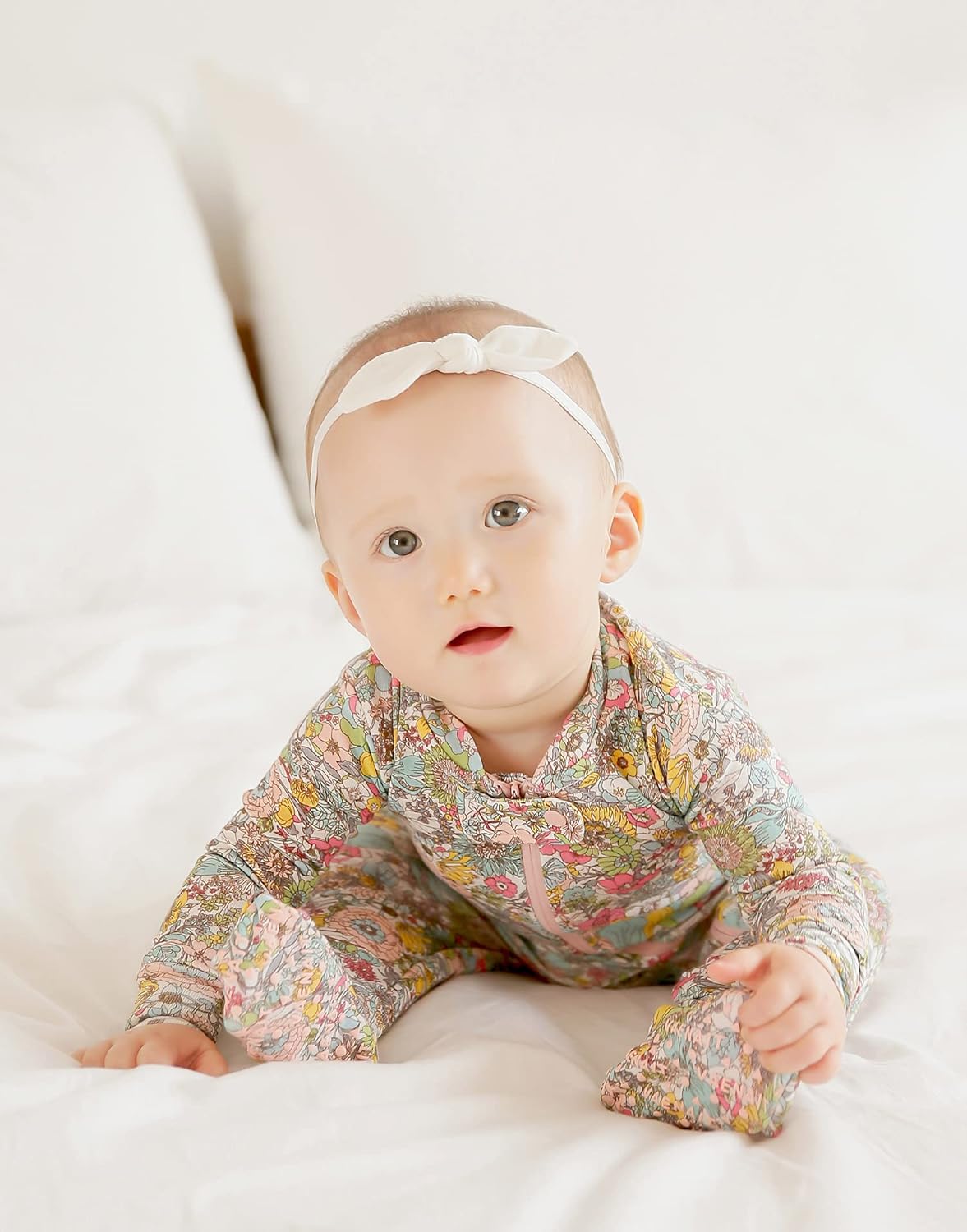 VAENAIT BABY Infant Toddler Boys Girls Footed One-Piece Sleep and Play Premium Modal Pajamas 1-2