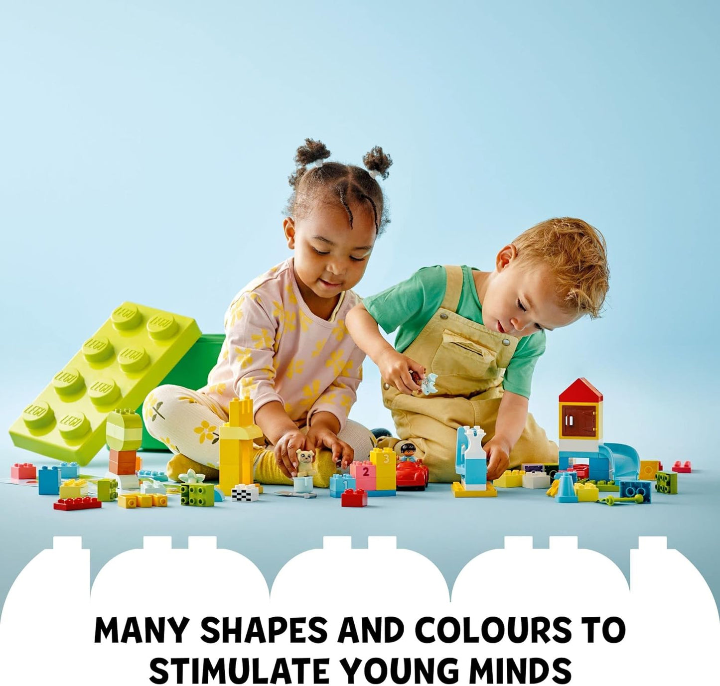 LEGO DUPLO Classic Deluxe Brick Box 10914 Starter Set - Features Storage Box, Bricks, Duplo