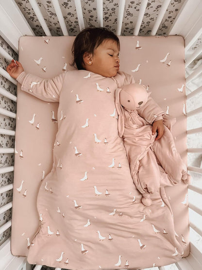 GUNAMUNA Unisex Long-Sleeve Sleep Sack, Wearable Sleep Bag for Babies and Toddlers, Soft Rayon, 1.0