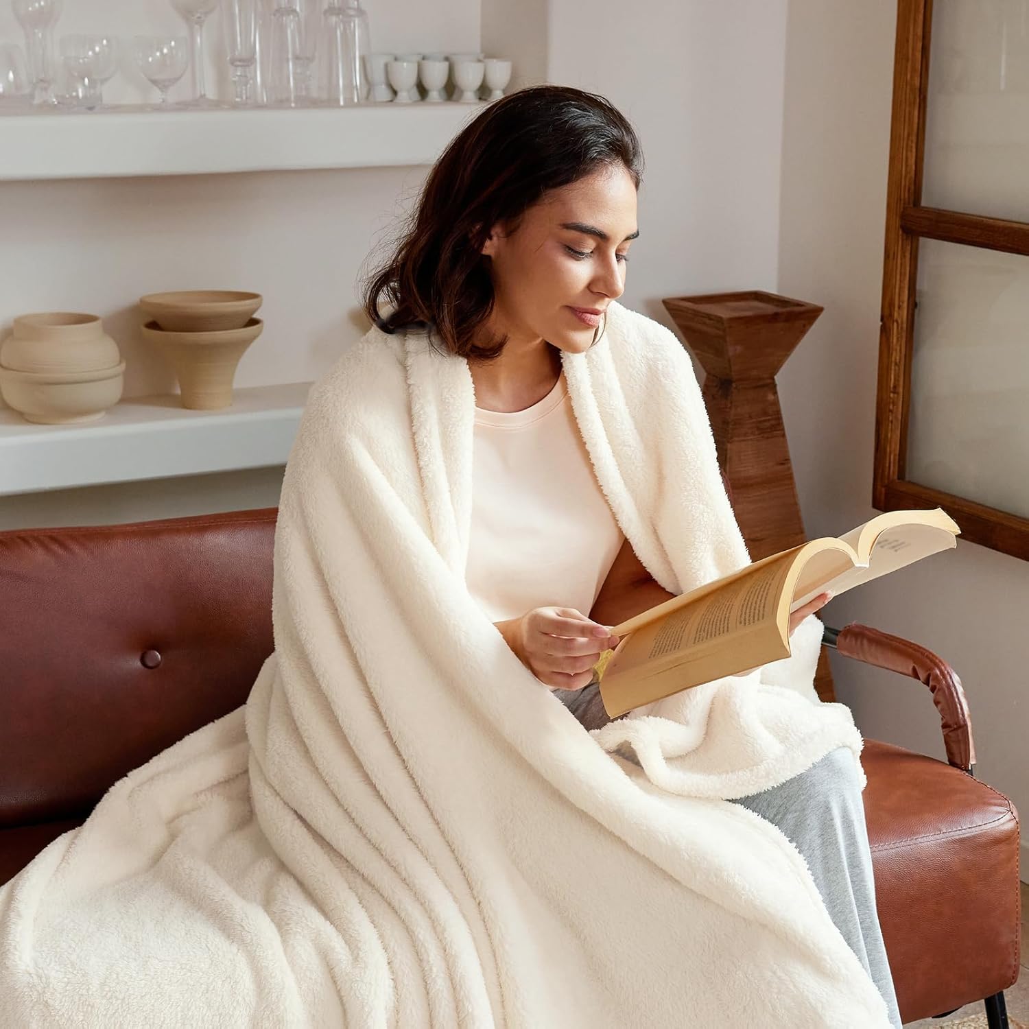 Exclusivo Mezcla Twin Size Flannel Fleece Blanket, Super Soft Velvet Plush Bed Blanket, Fuzzy Cozy