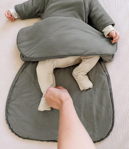 GUNAMUNA Long-Sleeve Transitional Swaddle Sleep Bag 1.0 TOG – Soothes Infants 3-6 Months, Easy
