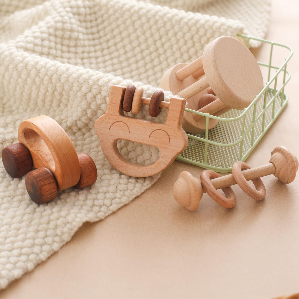 Wooden Baby Rattle Set, Newborn Wooden Rattle Toy, Natural Wooden Montessori Baby Grip Toy, Baby