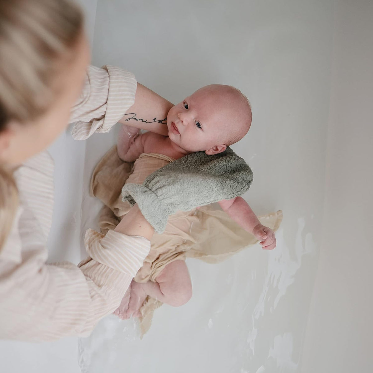 mushie Baby Bath Mitt | Organic Cotton | Pack of 2 (Sea Mist)