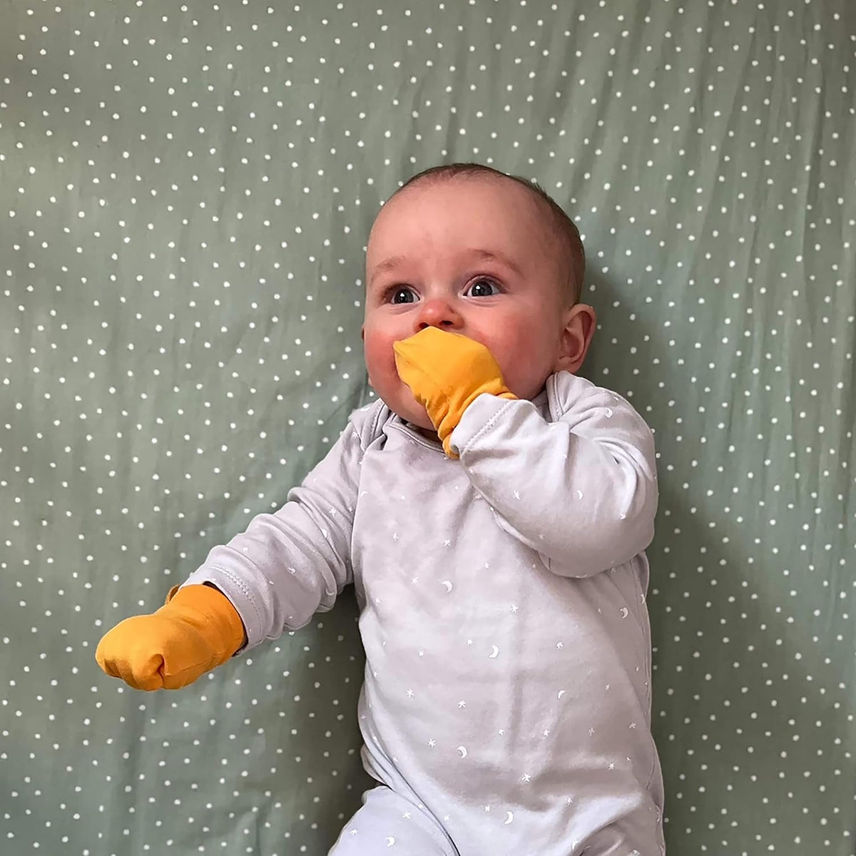 Bamboo Baby Mittens for Eczema, 0-6 Months, Baby Gloves for Dry Skin, Overnight Moisturizing