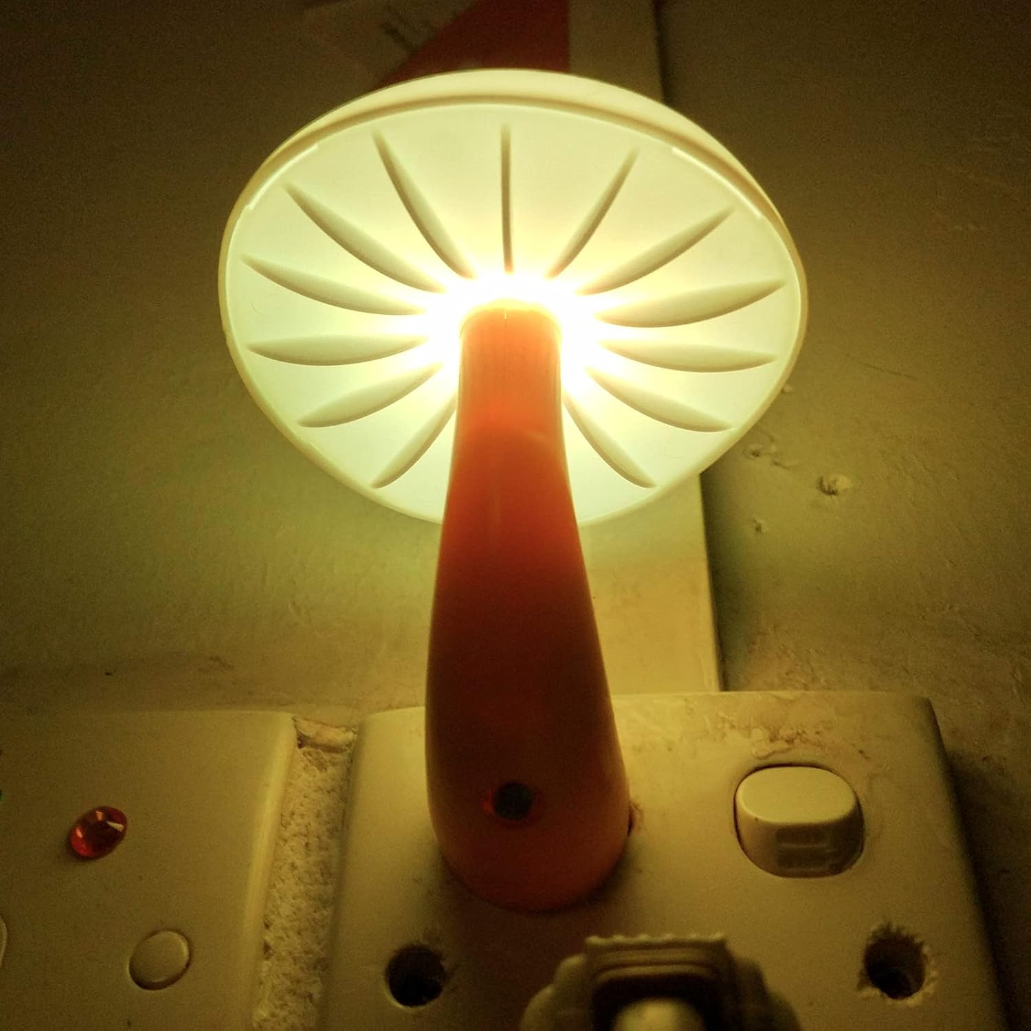 AUSAYE 2 Pack Sensor LED Night Light Plug in NightLight Energy Saving Wall Lamp Mushroom Night