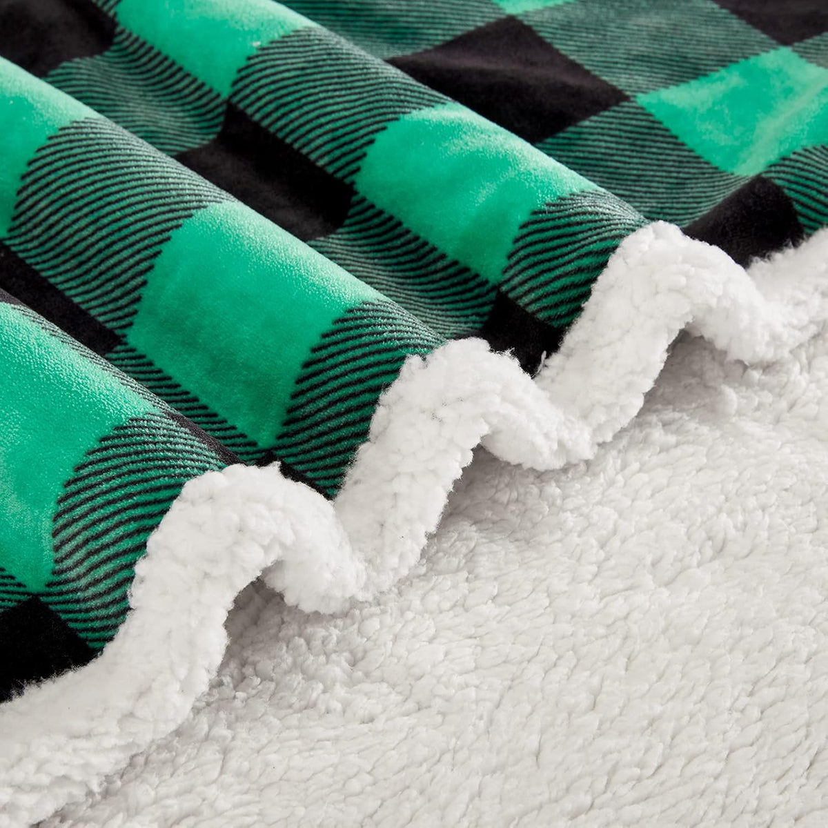 Touchat Sherpa Green and Black Buffalo Plaid Christmas Twin Blanket 60" X 70", Fuzzy Fluffy Soft