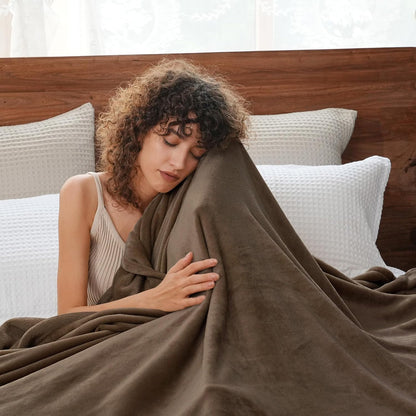 PHF Ultra Soft Fleece Blanket King Size, No Shed No Pilling Luxury Plush Cozy 300GSM Lightweight