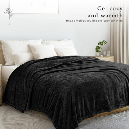 Exclusivo Mezcla Twin Size Flannel Fleece Blanket, Super Soft Velvet Plush Bed Blanket, Fuzzy Cozy