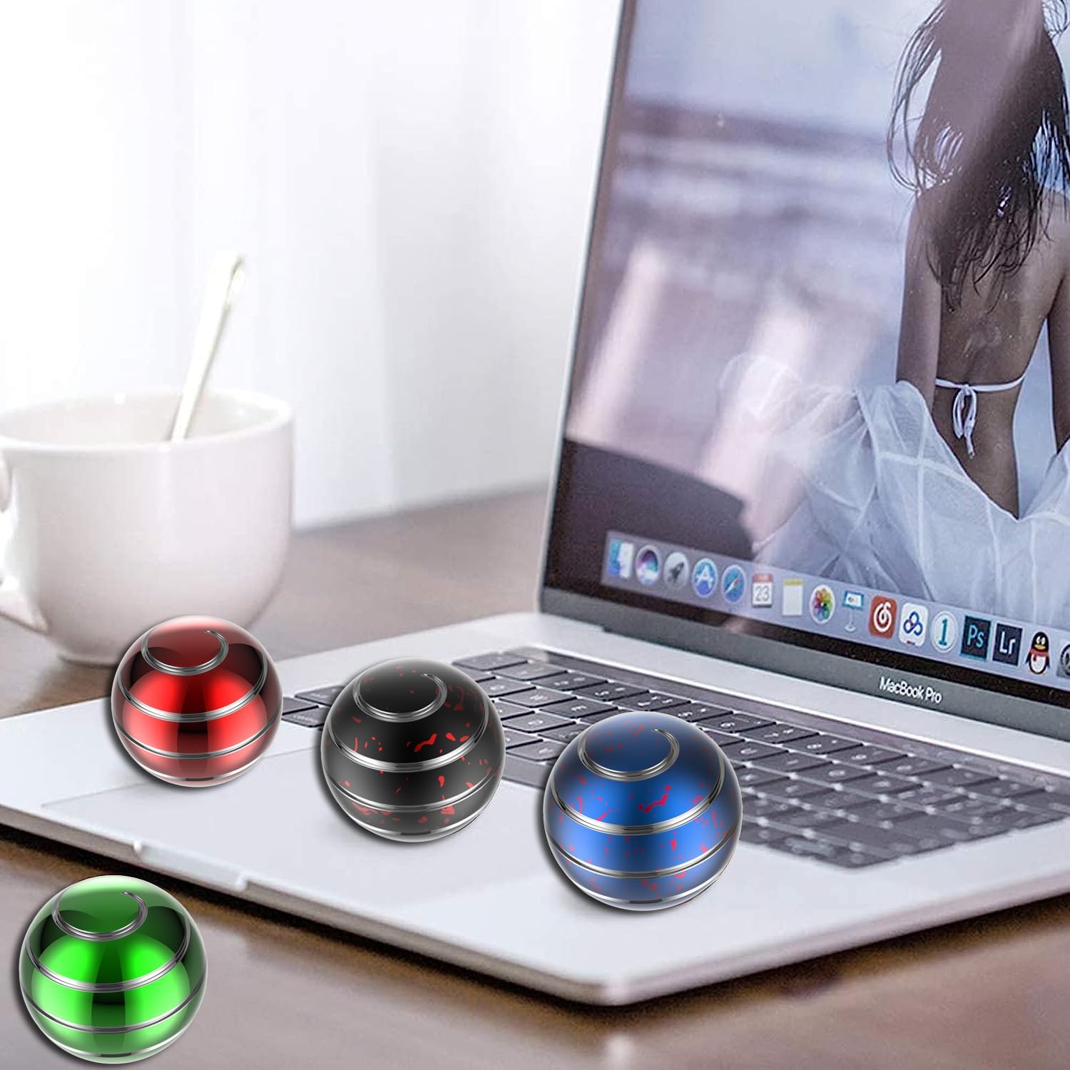 Kinetic Desk Toys, 1.54'' Kinetic Spinning Desk Toys for Kids Adults, Fidget Toys for Party Favors