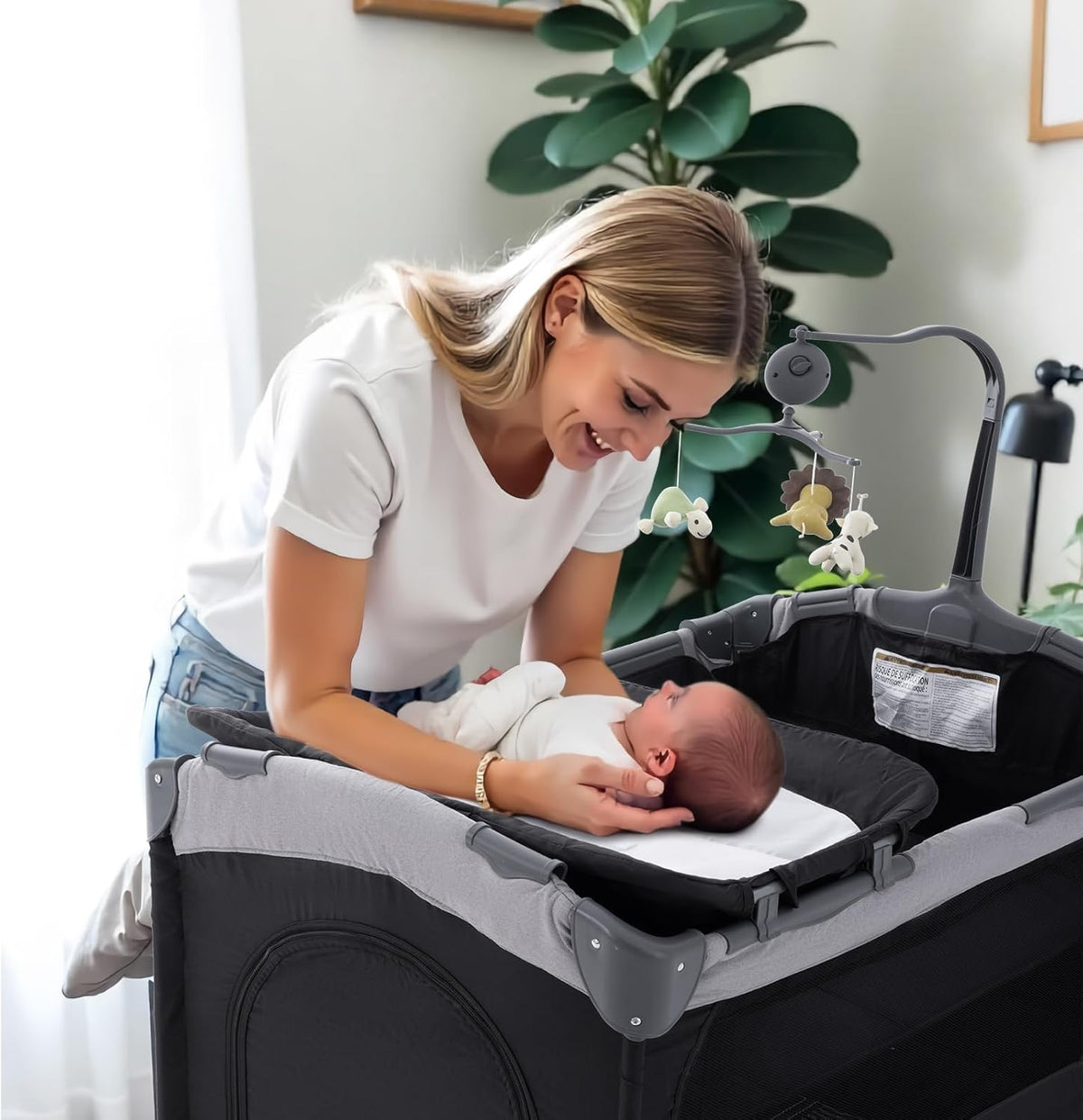 5 in 1 Baby Crib,Bedside Sleeper Bassinet,Pack and Play with Bassinet and Changing Table,Portable