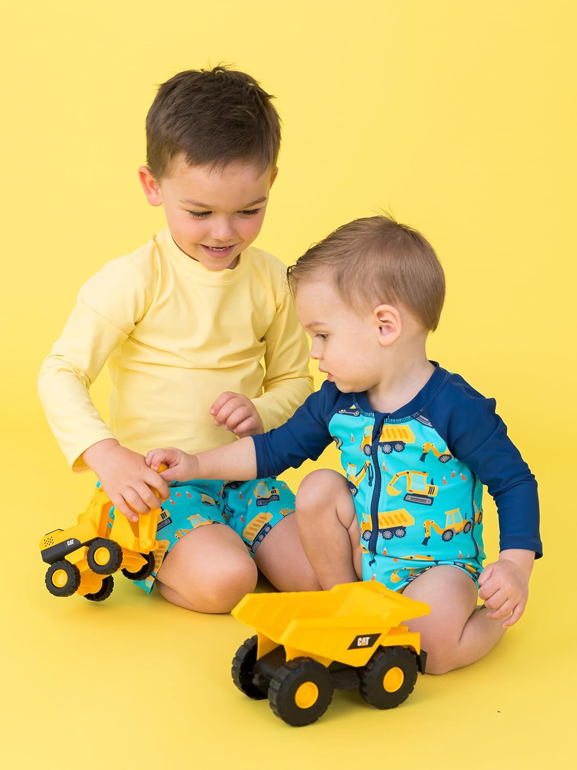 RUGGEDBUTTS Baby/Toddler Boy Swimsuit, One Piece Zipper Rash Guard Sunsuit with UPF 50+ Sun