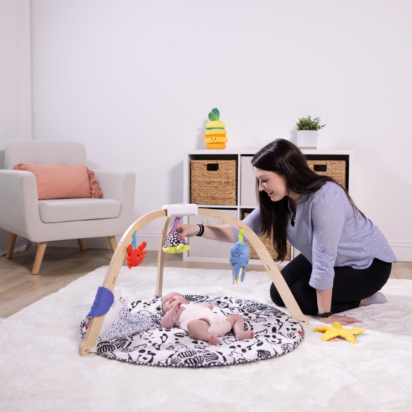 Melissa & Doug Ocean Wooden Baby Play Gym, Easy-Fold Baby Activity Center, 5 Washable Sensory Toys