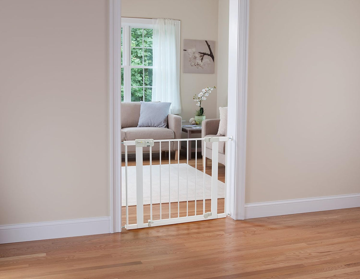 Safety 1st Easy Install Baby Gate for Doorways, Auto-Close Pressure-Mounted Magnetic Latch, Indoor