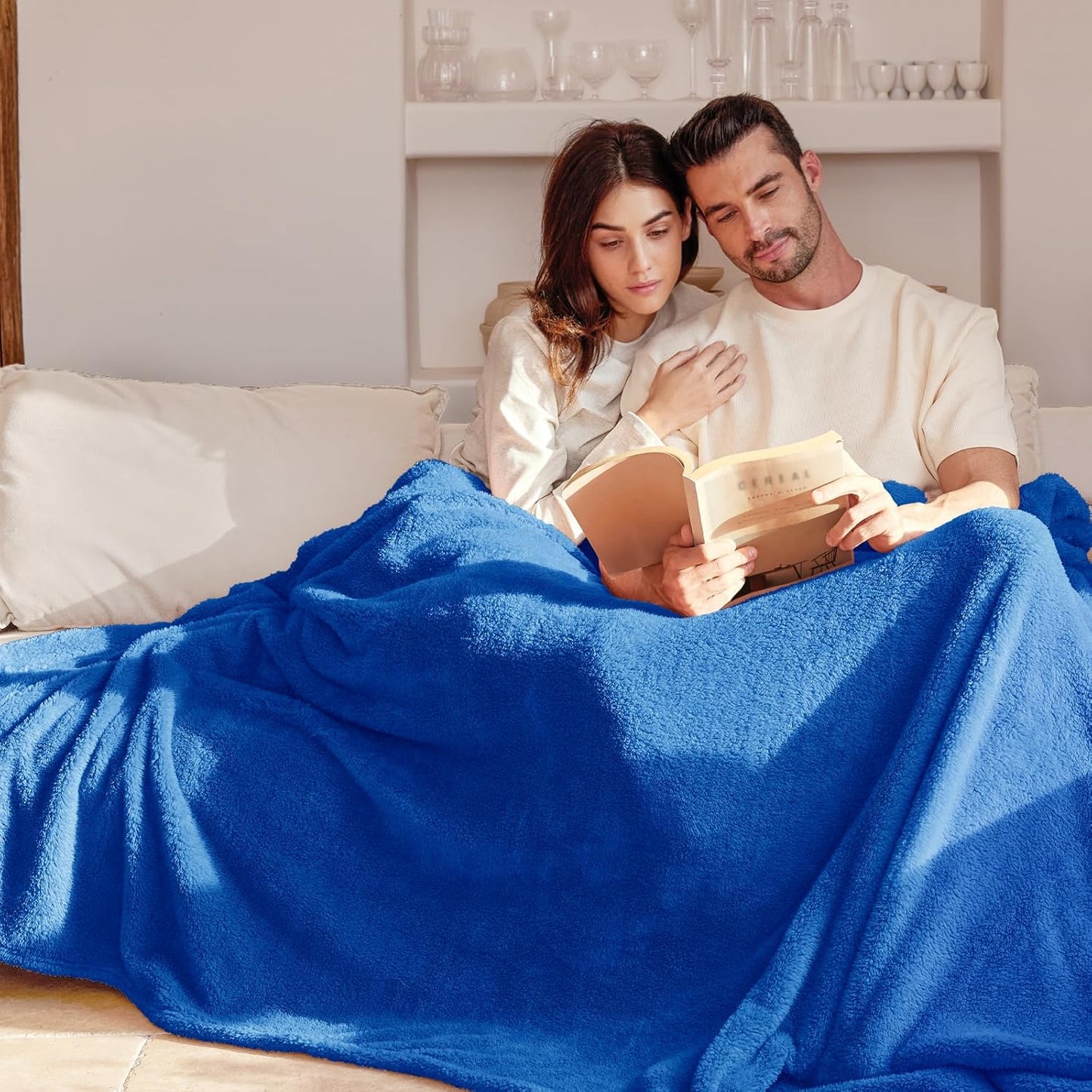 Exclusivo Mezcla Queen Size Flannel Fleece Blanket, Super Soft Velvet Plush Bed Blanket, Fuzzy Cozy