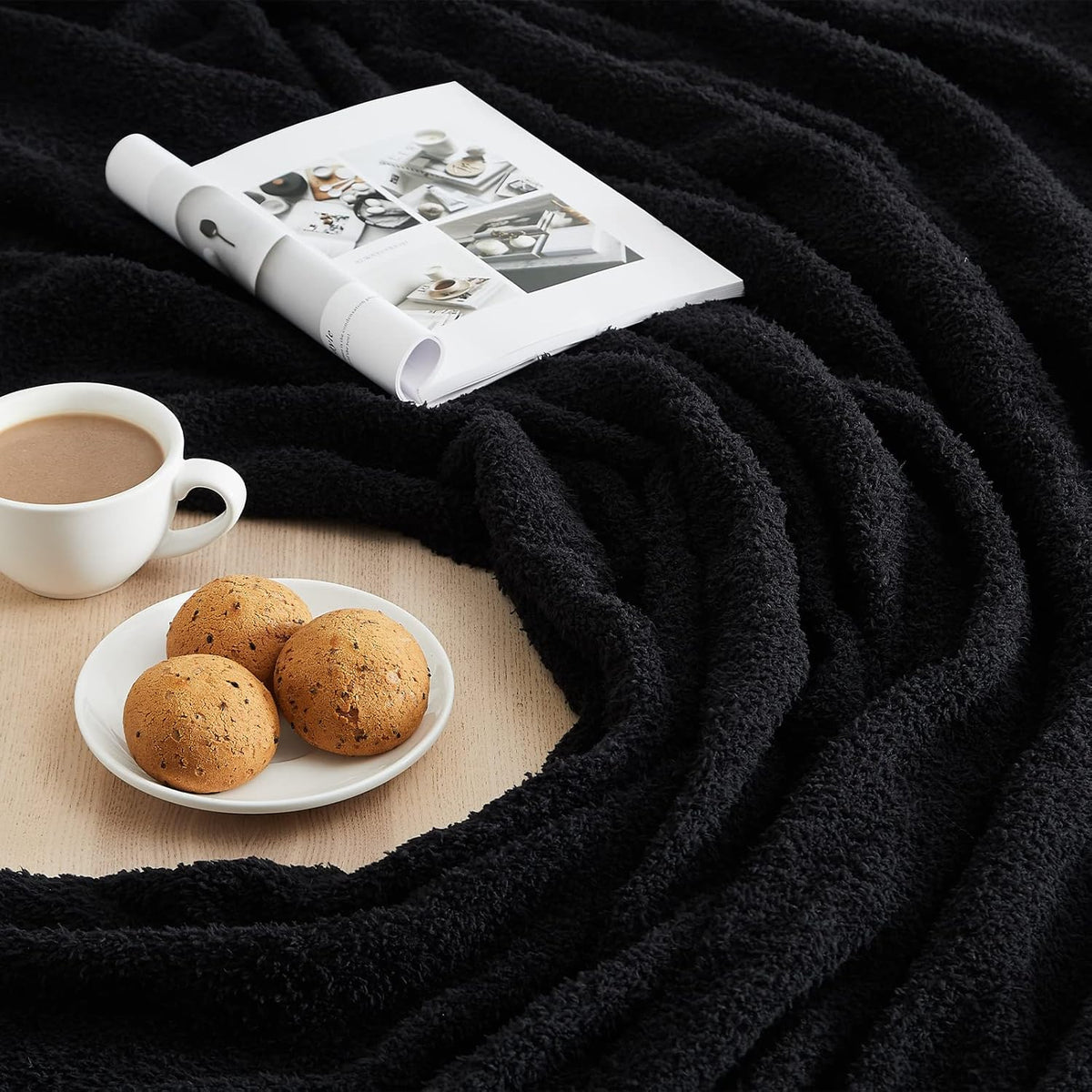 CYMULA Knit Throw Blanket for Couch Black-Super Soft Lightweight Plush Fuzzy Fluffy Cozy Blankets