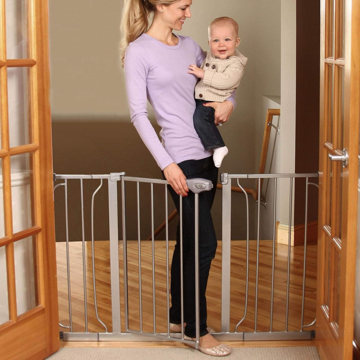 Regalo Easy Step 49-Inch Extra Wide Baby Gate, Includes 4-Inch and 12-Inch Extension Kit, 4 Pack of